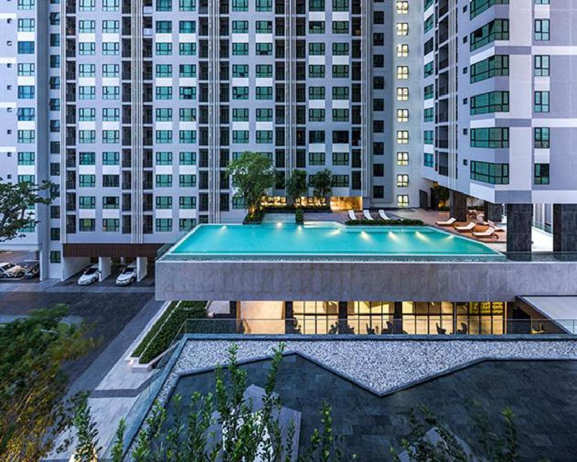 The Base Infinity Leilighet Pattaya Eksteriør bilde