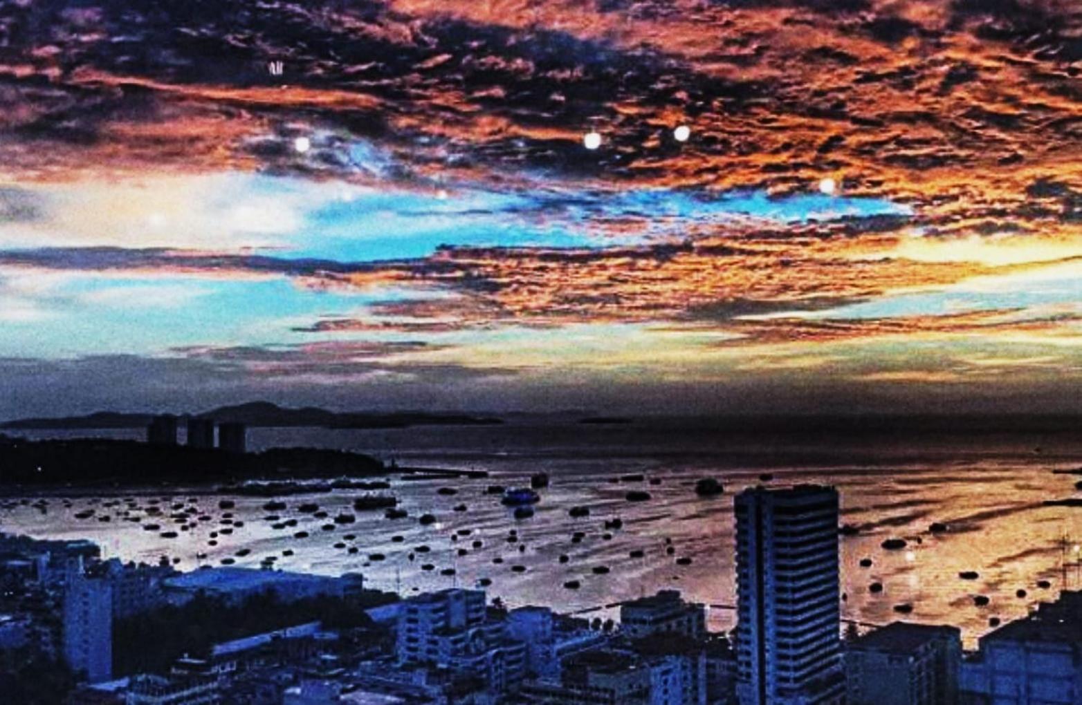 The Base Infinity Leilighet Pattaya Eksteriør bilde