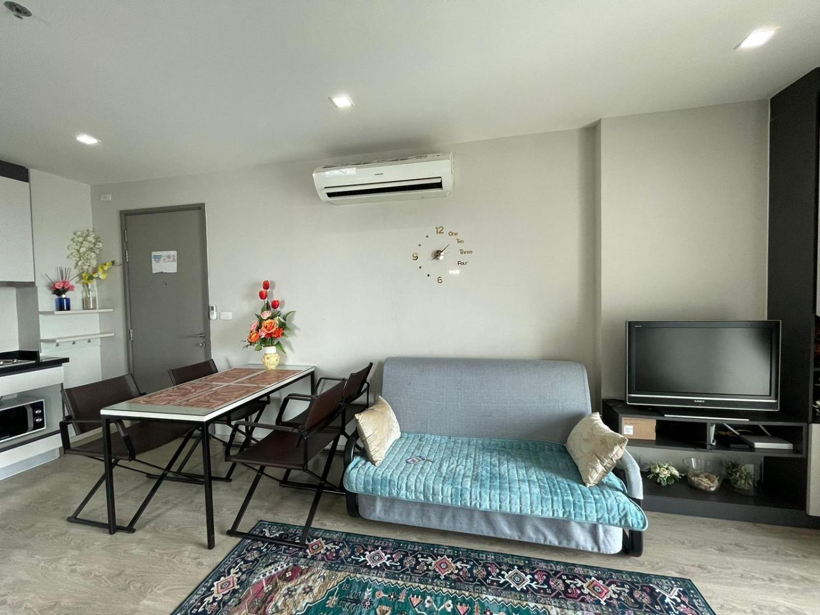 The Base Infinity Leilighet Pattaya Eksteriør bilde